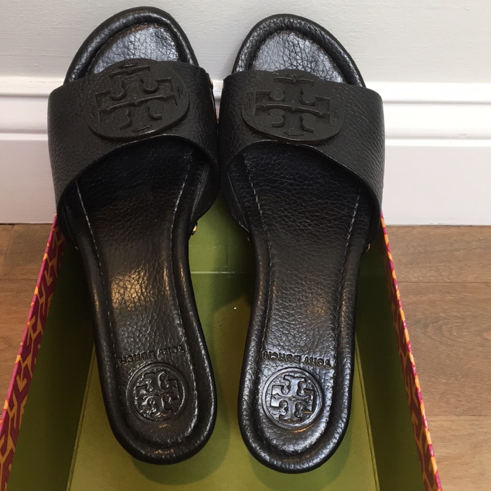 Tory Burch Patti-Black tumbled leather wedge